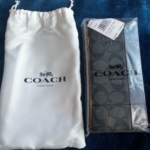 BRAND NEW Coach Black Accordion Zip Around Wallet
